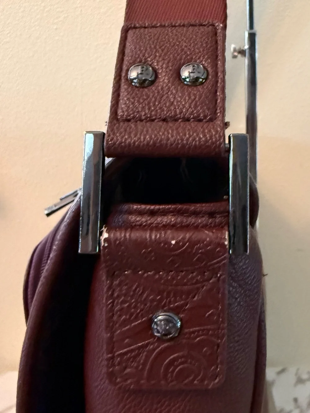 Robert Graham Brown Leather Messenger Bag,  Very Good Condition.